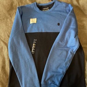 Men’s small IZOD crew neck sweatshirt NWT